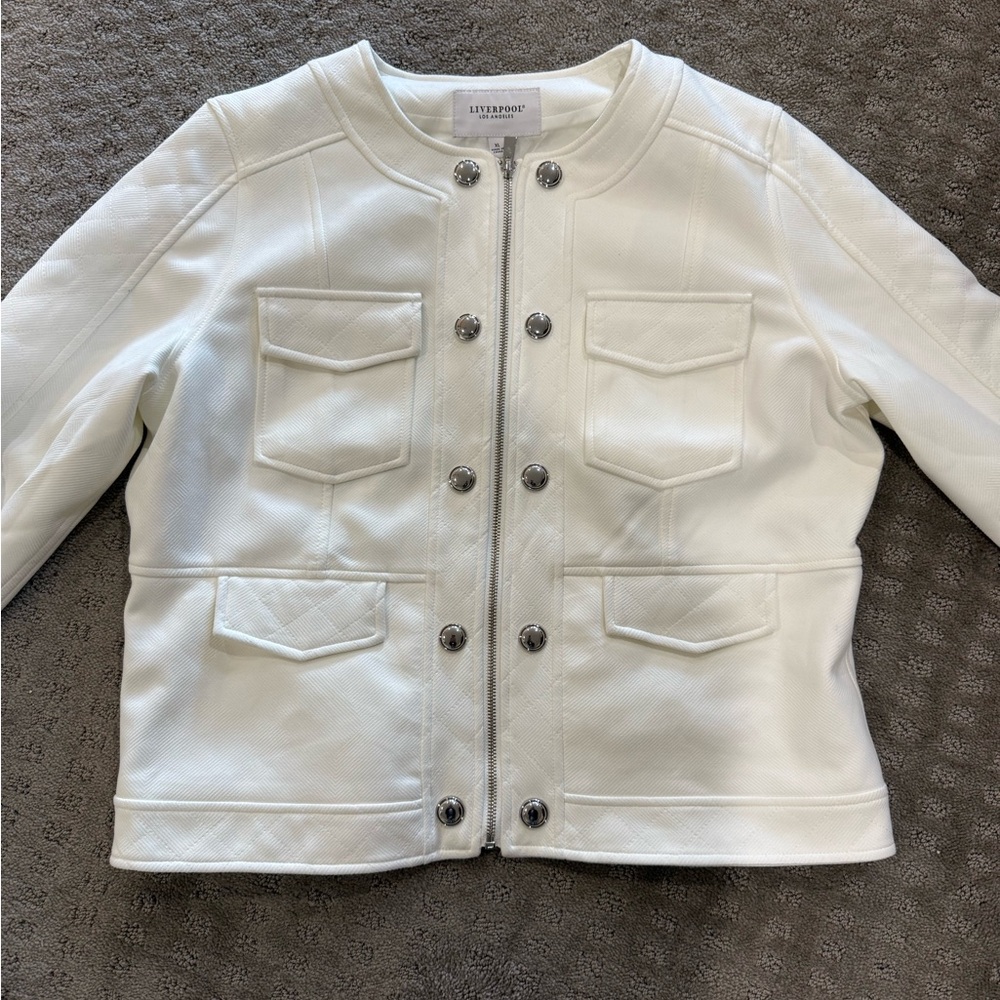 Womens Liverpool Los Angeles White Crop Stretch Jacket- WHITE size XL. EUC